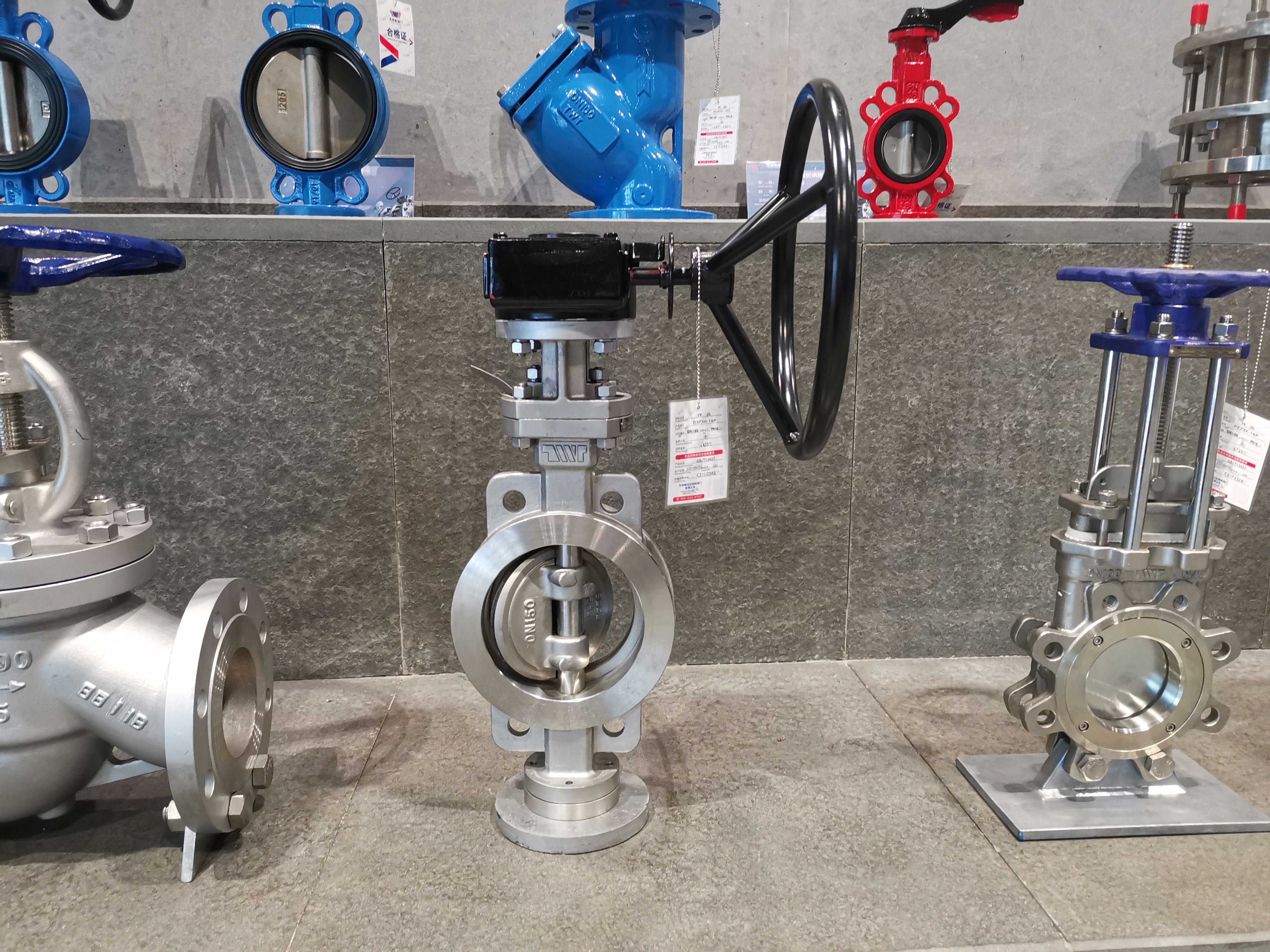 Triple eccentric metal seal butterfly valve SS304 product view